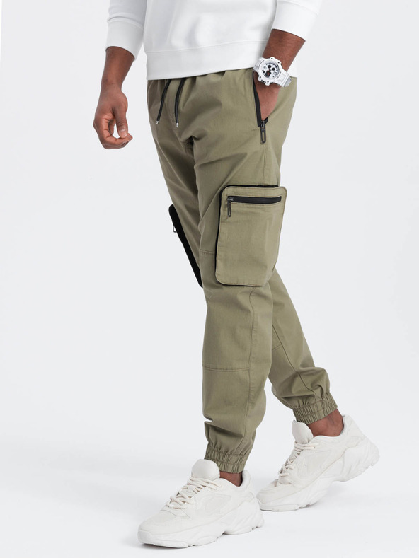 Ombre Clothing Zelené pánske cargo jogger nohavice Ombre Oblečenie