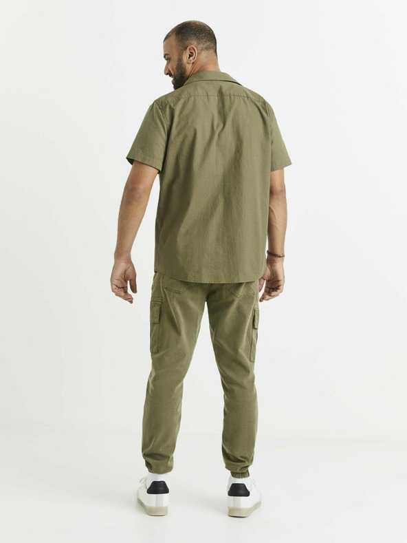 Celio Khaki pánska košeľa s vreckami Celio