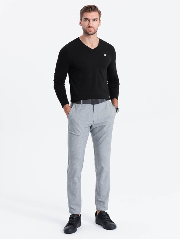 Ombre Clothing Čierne pánske tričko s výstrihom do V Oblečenie Ombre