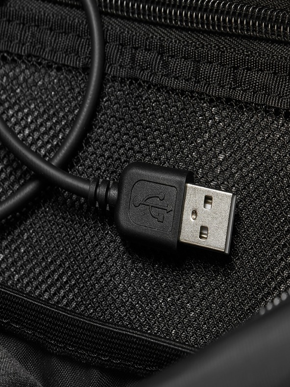 Hedgren Čierna pánska ľadvinka Hedgren Tube