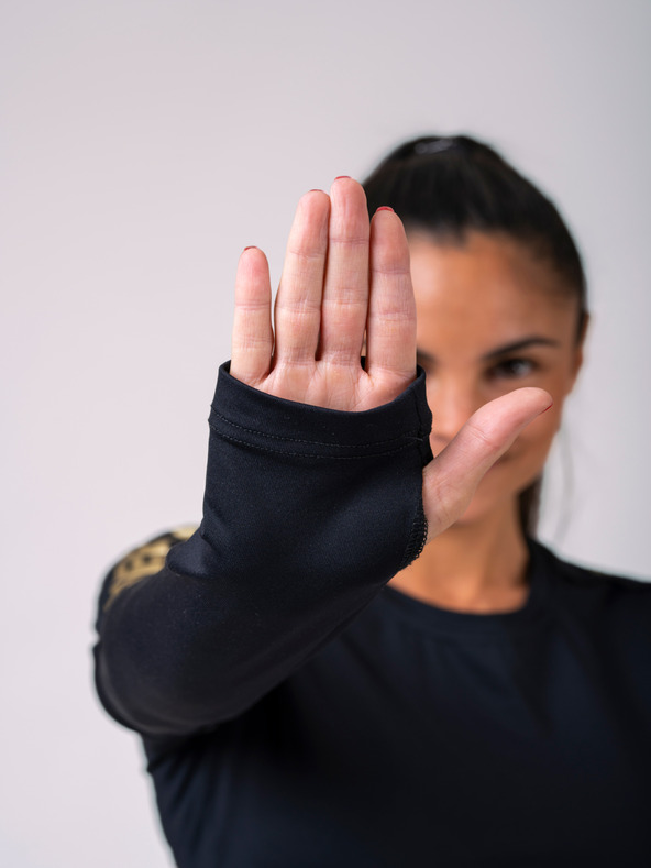 Nebbia Honey Bunny crop top 821 - čierny