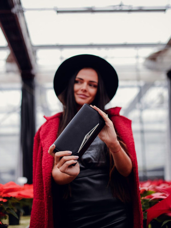 Vuch Dara Peňaženka