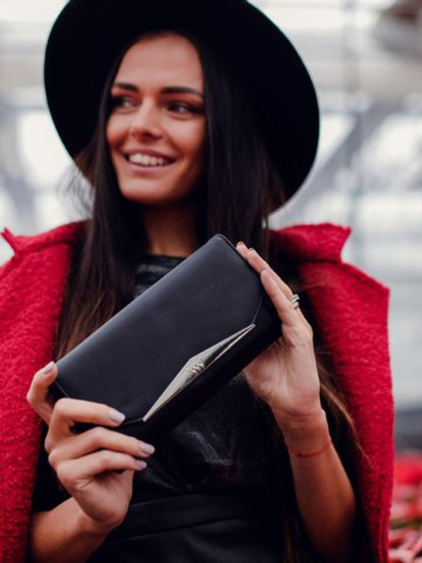 Vuch Dara Peňaženka