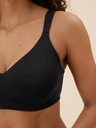Marks & Spencer Zmenšujúca sa podprsenka Flexifit™ s kosticami, veľkosť 4 x 5, s kosticami. C-G Marks & Spencer čierna