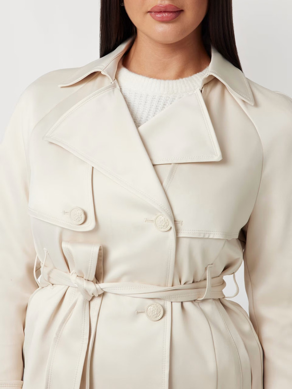 Guess Krémový dámsky krátky kabát Guess