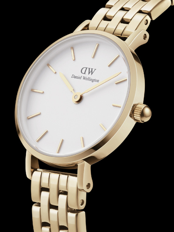 Daniel Wellington Dámske hodinky Daniel Wellington PETITE v zlatej farbe