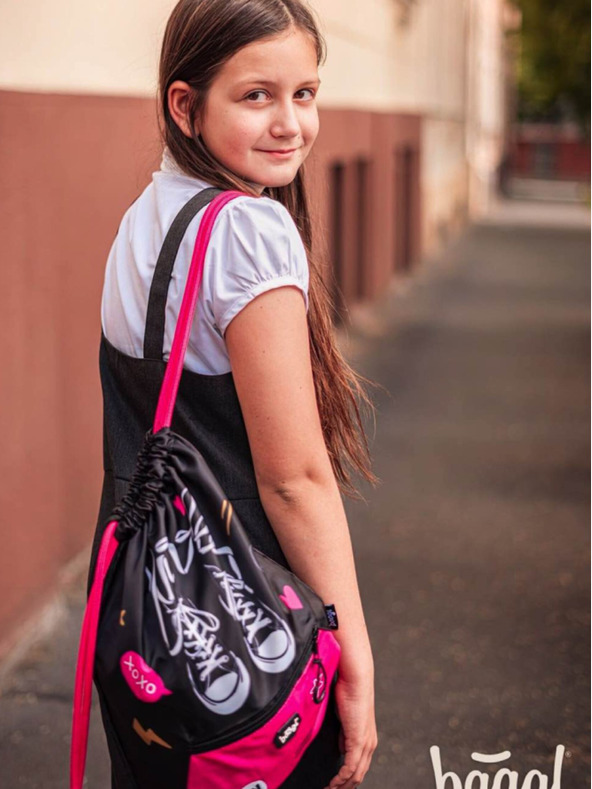 BAAGL  Čierna taška s vreckom na tenisky Baagl