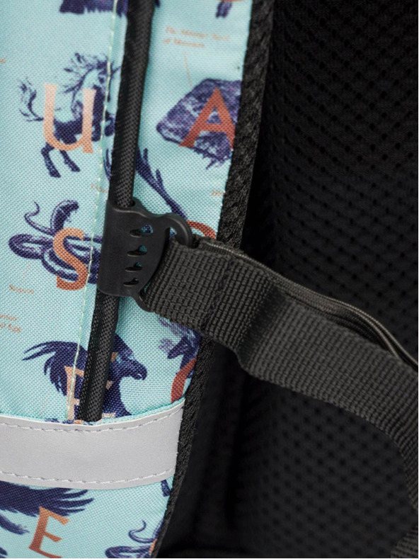 BAAGL  Modrý školský batoh Baagl Jadro Harry Potter Fantastické zvery