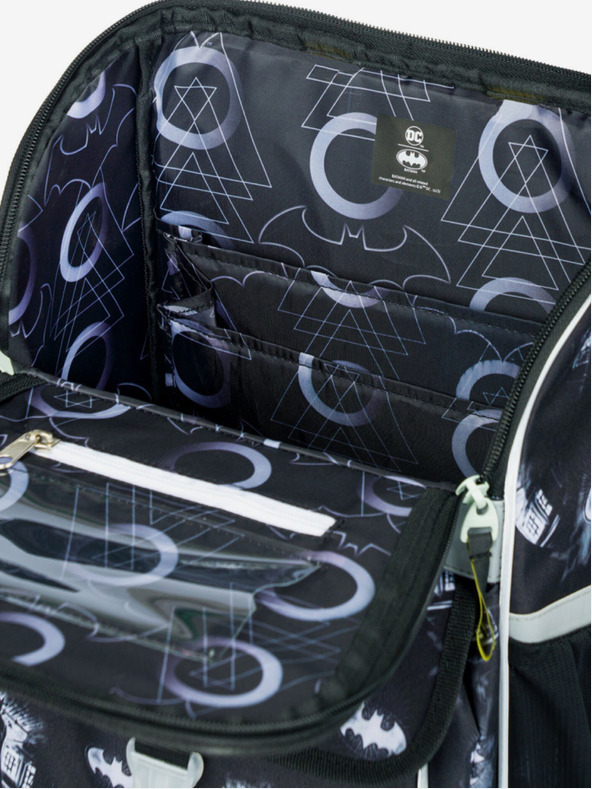 BAAGL  Čierna školská taška Zippy Baagl Batman Darky City