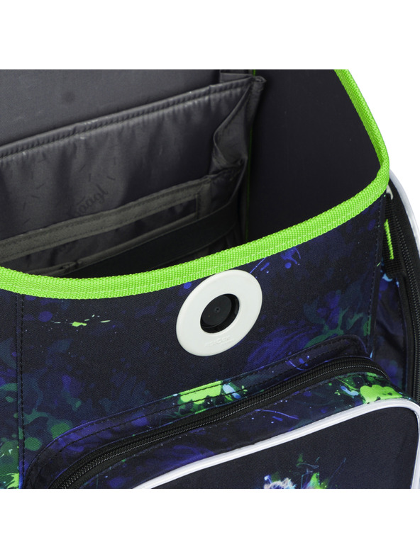 BAAGL  Zelená školská taška Ergo Baagl Futbalista