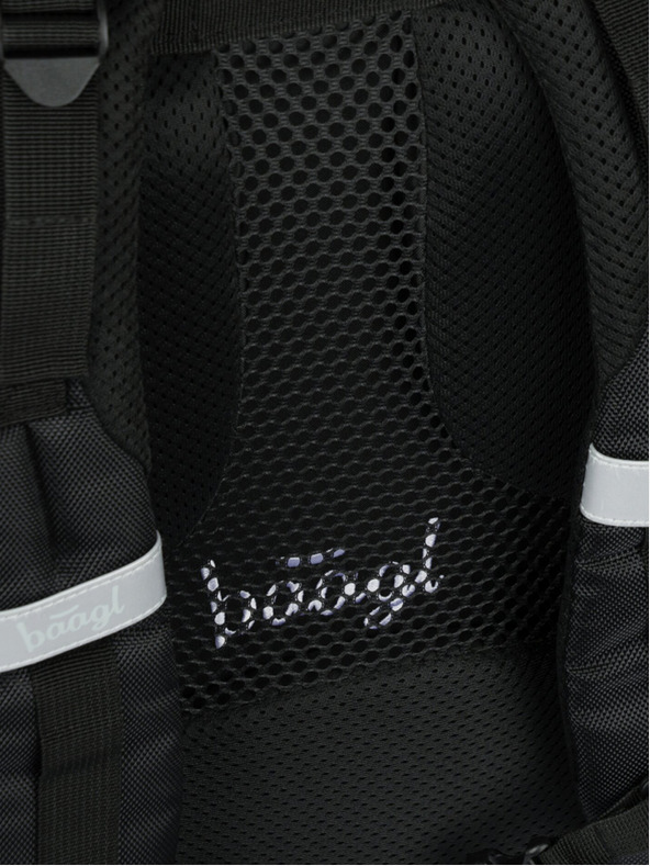BAAGL  Čierny školský batoh Baagl Cubic Goal