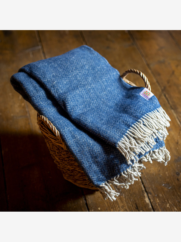 Balkanova Vlnená deka Elma IV - tmavomodrá