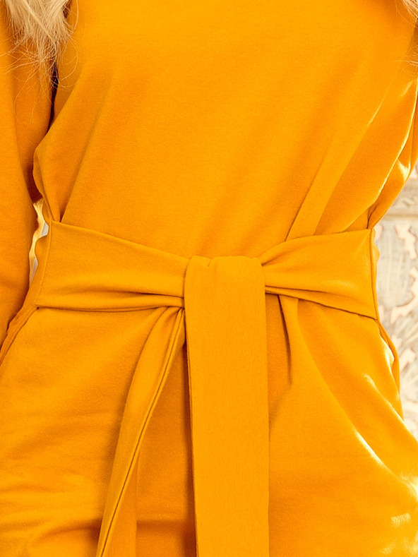 numoco Šaty so širokým opaskom - horčicová Numoco