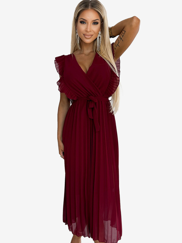 numoco Plisované šaty s volánmi, výstrihom a opaskom - bordové Numoco