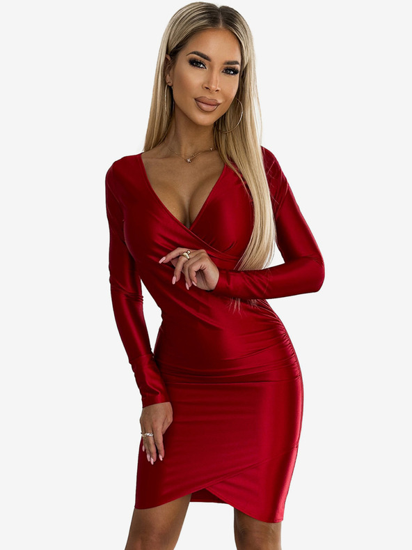 numoco Saténové šaty s dlhým výstrihom a dlhými rukávmi - červené Numoco