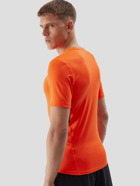4F Pánske športové tričko slim fit z recyklovaných materiálov 4F