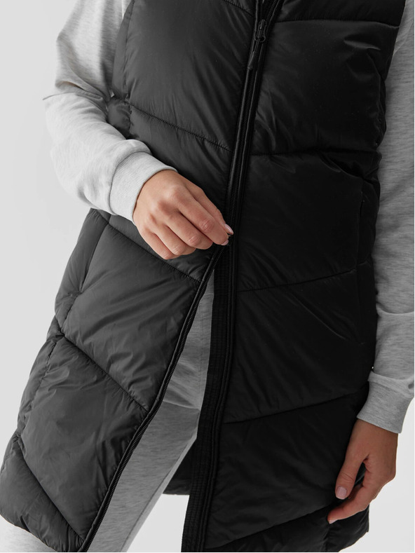 4F Dámska páperová vesta s výplňou zo syntetického peria 4F