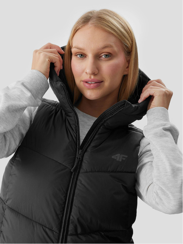 4F Dámska páperová vesta s výplňou zo syntetického peria 4F