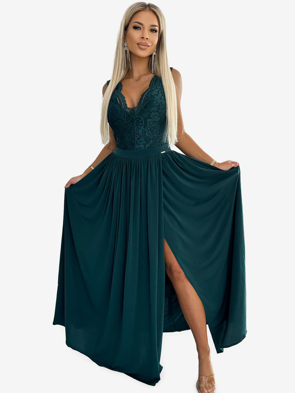 numoco Dlhé šaty s čipkovým výstrihom - zelené Numoco LEA