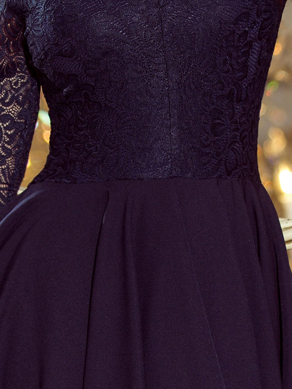 numoco Exkluzívne šaty s čipkou - tmavomodré Numoco NICOLLE