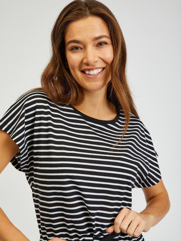 Sam 73 Bielo-čierne dámske pruhované šaty SAM73 Sagitta