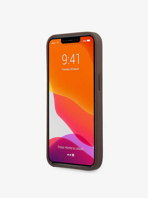 Guess Guess PU 4G Kovový zadný kryt s logom pre iPhone 13 hnedý