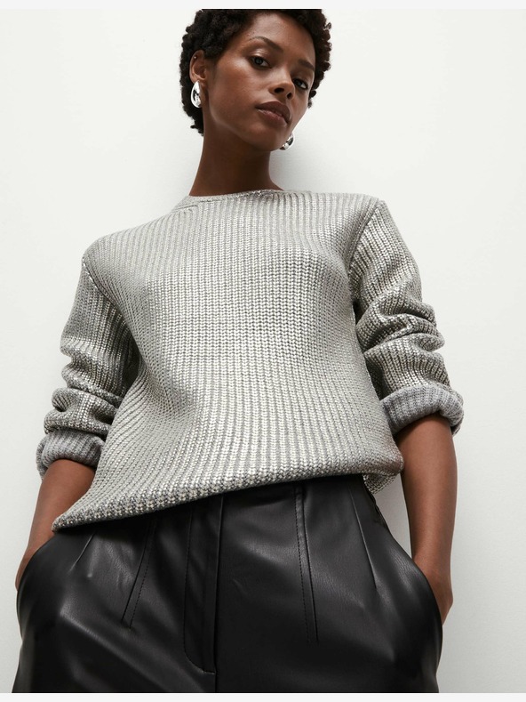 Marks & Spencer Rebrovaný kovový sveter s okrúhlym výstrihom Marks & Spencer strieborný