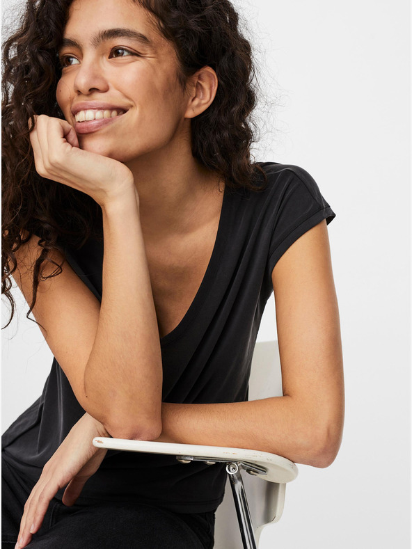 Vero Moda Čierne tričko VERO MODA Filli