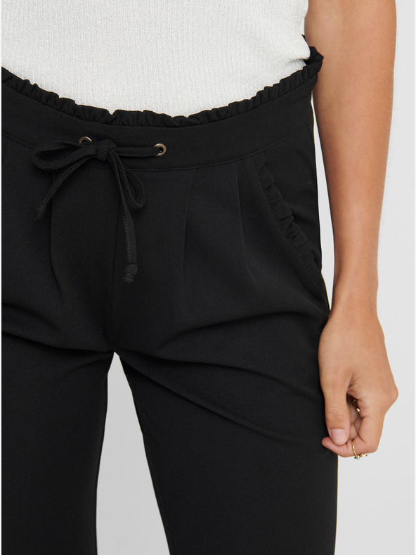 Jacqueline de Yong Čierne skrátené nohavice so zaväzovaním JDY Catia