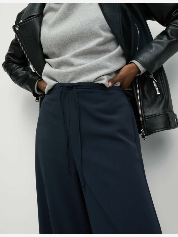 Marks & Spencer Krepové nohavice so širokými nohavicami a elastickým pásom Marks & Spencer námornícka modrá