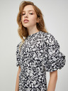 Vero Moda Bielo-čierne kvetinové šaty s balónovými rukávmi VERO MODA Lydia