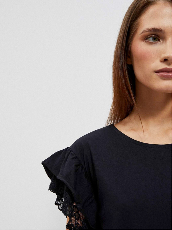 Moodo Čierna dámska blúzka s volánmi na ramenách Moodo