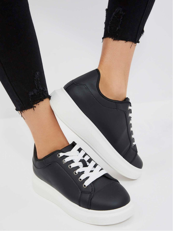 Moodo Čierne dámske kožené tenisky Moodo