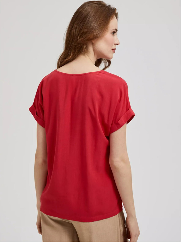 Moodo Červené tričko s výstrihom do V a krátkymi rukávmi Moodo
