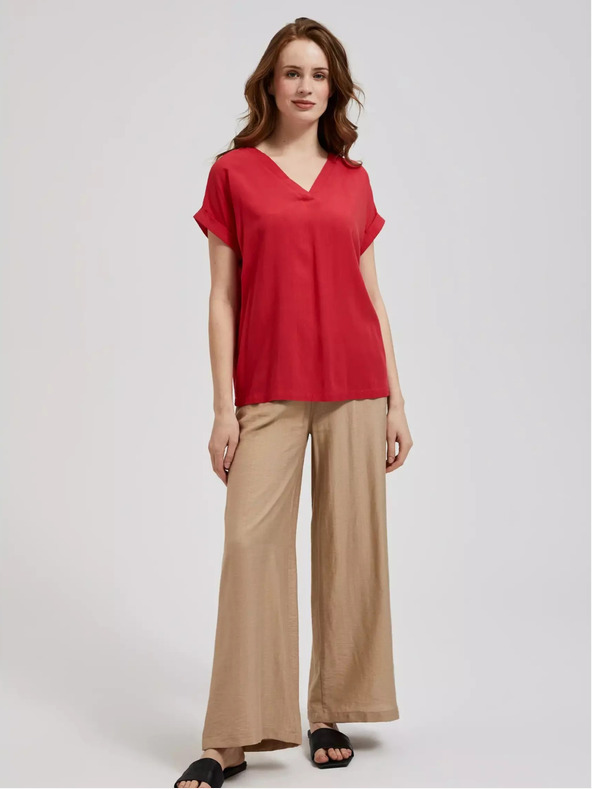 Moodo Červené tričko s výstrihom do V a krátkymi rukávmi Moodo