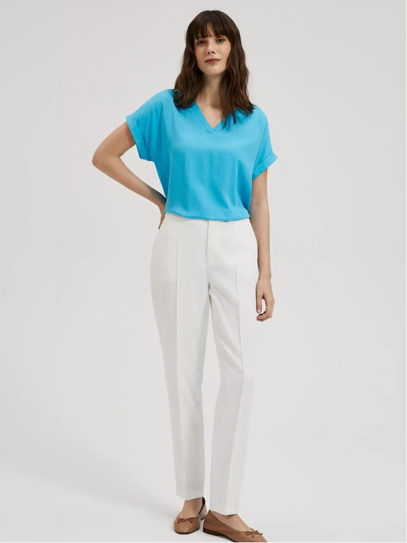 Moodo Modrá viskózna blúzka s výstrihom do V Moodo