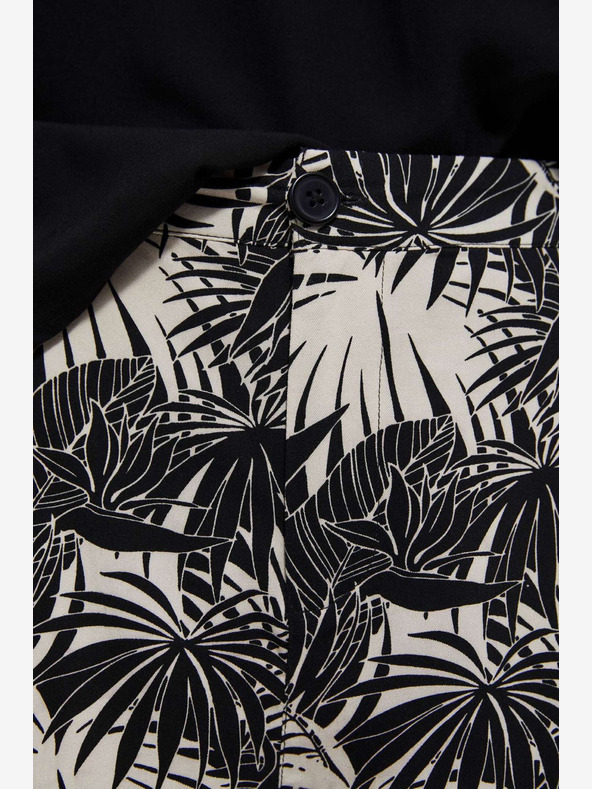 Moodo Bielo-čierne dámske vzorované šortky Moodo