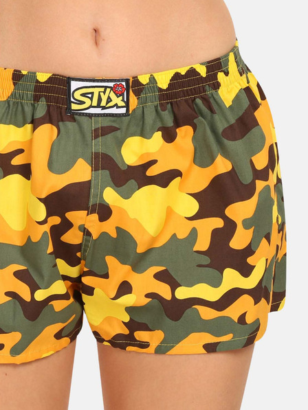 Styx Žlté dámske maskáčové šortky Styx art