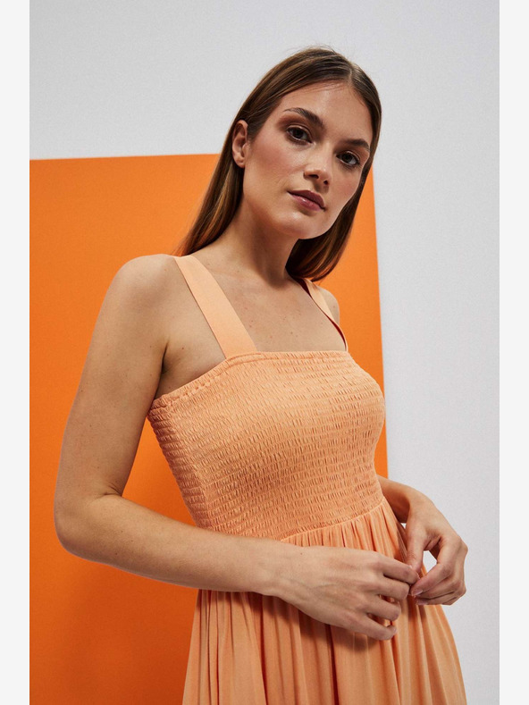 Moodo Oranžové šaty na ramienka Moodo