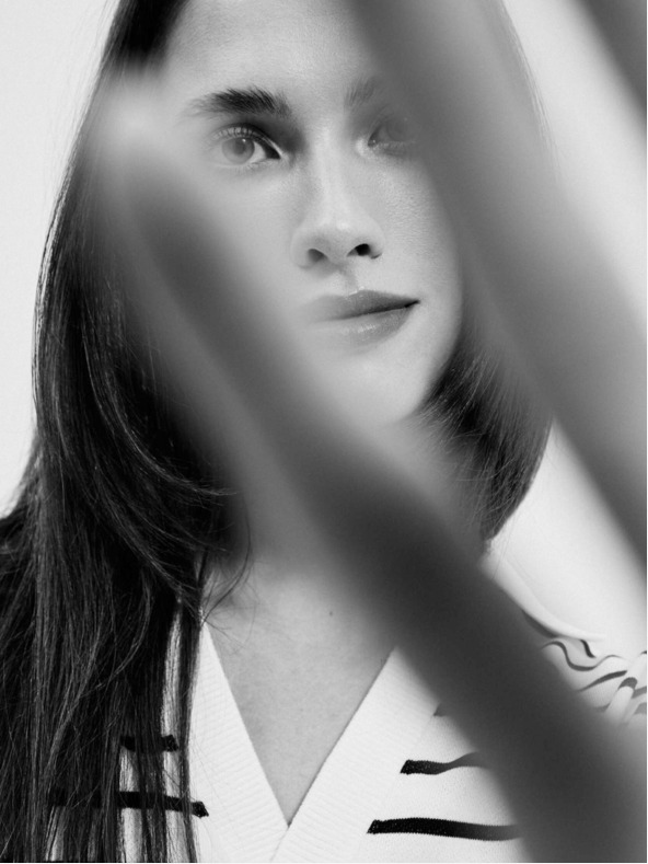 Moodo Čiernobiela dámska pruhovaná mikina Moodo