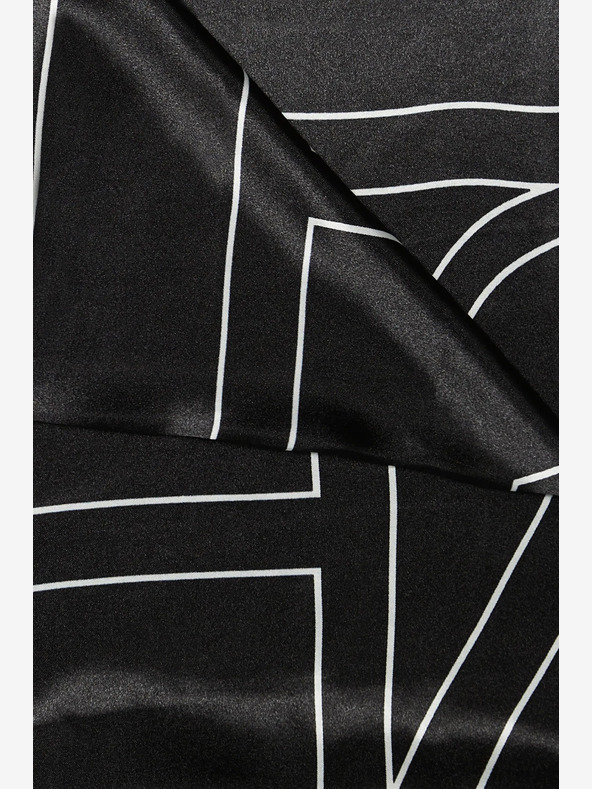 Moodo Bielo-čierny dámsky vzorovaný šál Moodo