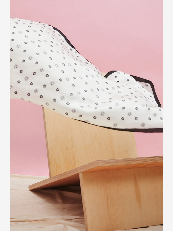 Moodo Čierno-biely dámsky kvetinový šál Moodo