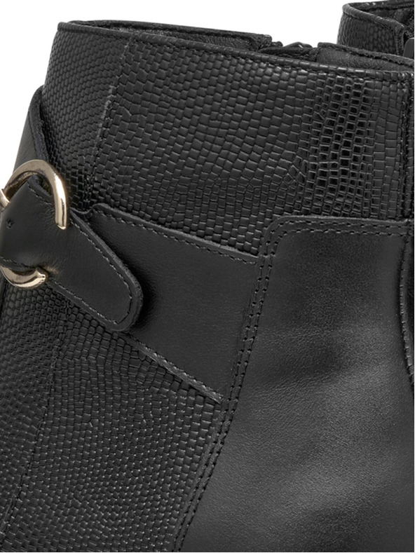 Geox Čierne dámske členkové topánky Geox Felicity