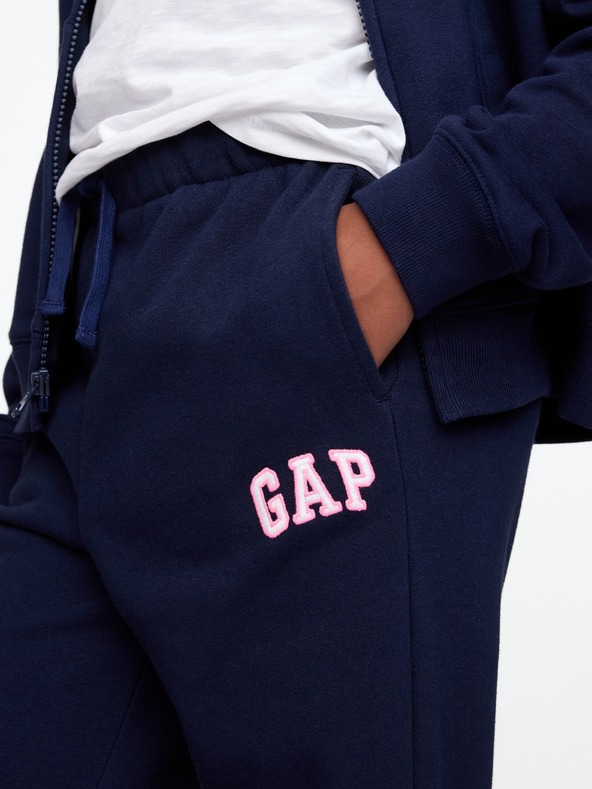 GAP Detské tepláky fleece logo army GAP