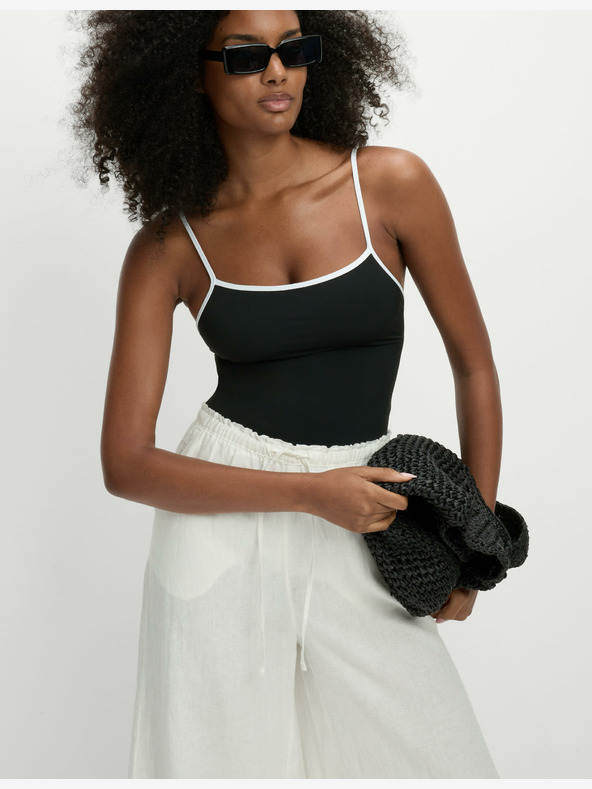 Marks & Spencer Plavky s kontrastným lemovaním a štvorcovým výstrihom Marks & Spencer čierne