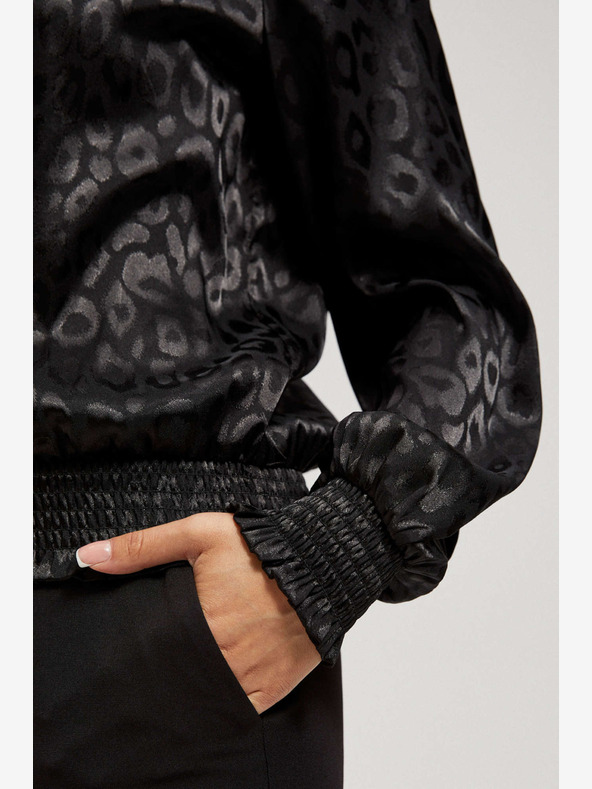 Moodo Čierna košeľa Moodo s volánovými rukávmi