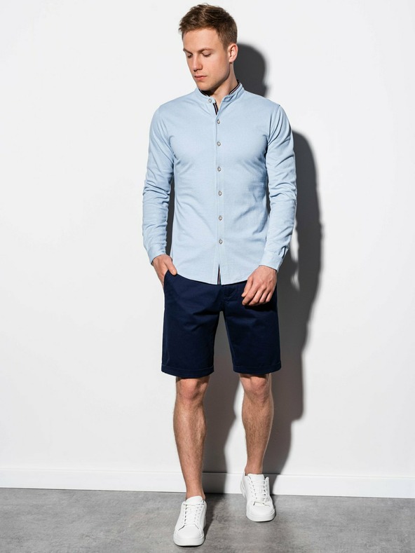 Ombre Clothing Svetlomodrá pánska košeľa so stojačikom K542