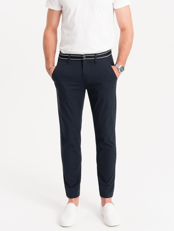 Ombre Clothing Tmavomodré pánske chino nohavice s ozdobným opaskom Ombre Clothing