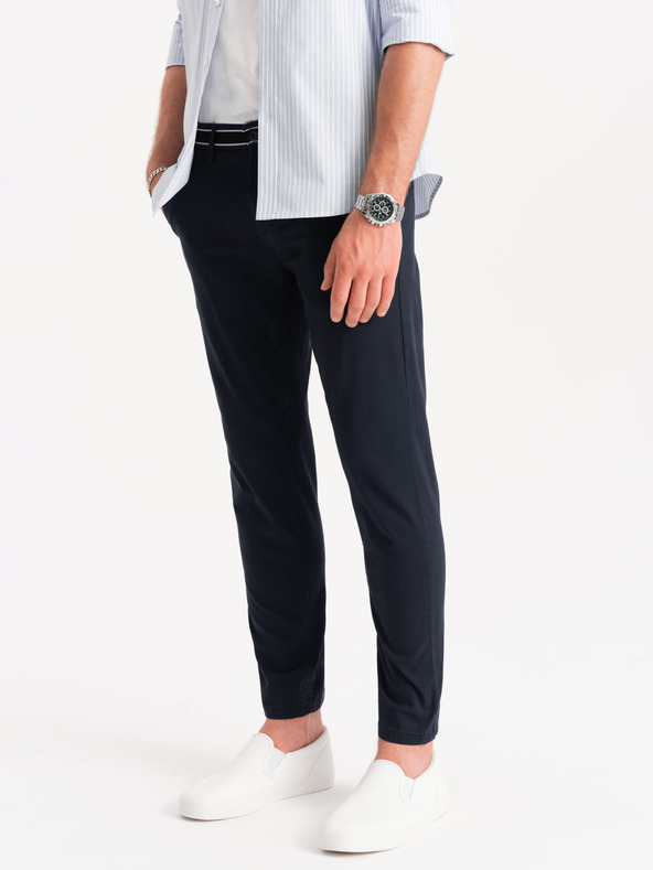 Ombre Clothing Tmavomodré pánske chino nohavice s ozdobným opaskom Ombre Clothing