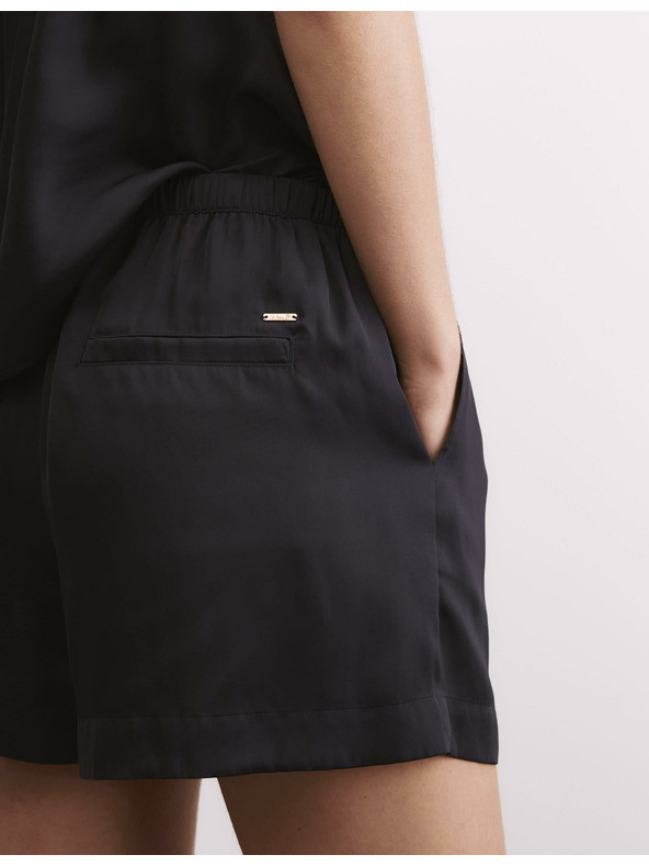 Marks & Spencer Pyžamové šortky Dream Satin™ Marks & Spencer sivá